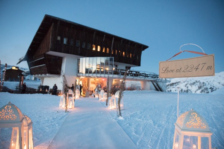 matrimonio-montagna-capanna-mollino-simmi-fiori 14