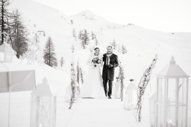 matrimonio-montagna-capanna-mollino-simmi-fiori 44