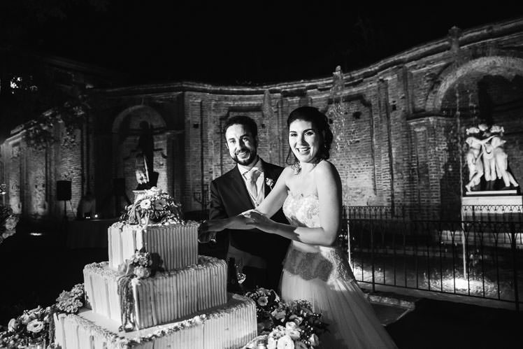 Un matrimonio oro e bianco a Villa Bria