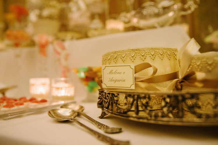 Un matrimonio oro e bianco a Villa Bria