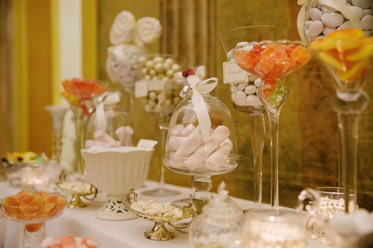 Un matrimonio oro e bianco a Villa Bria